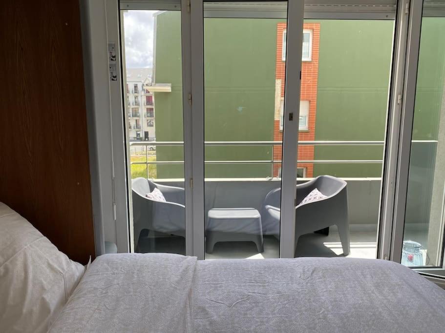Trimaran Studio 10 Metres De La Plage Avec Balcon/Terrasse Мер-ле-Бен Экстерьер фото